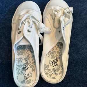 White City Srieaks sneakers slip on sneakers